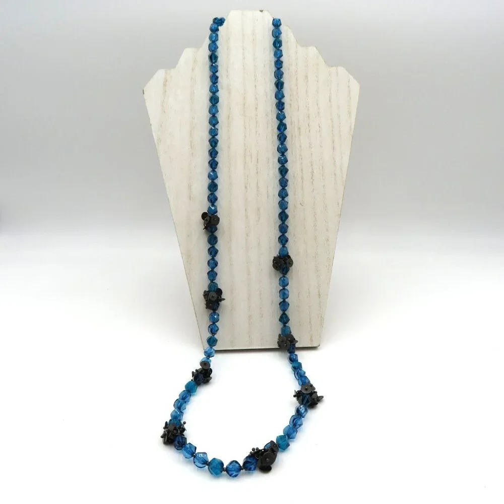 Vintage R & R Faceted Lucite Bead Necklace Gunmetal Flower Cluster Charm 38 in